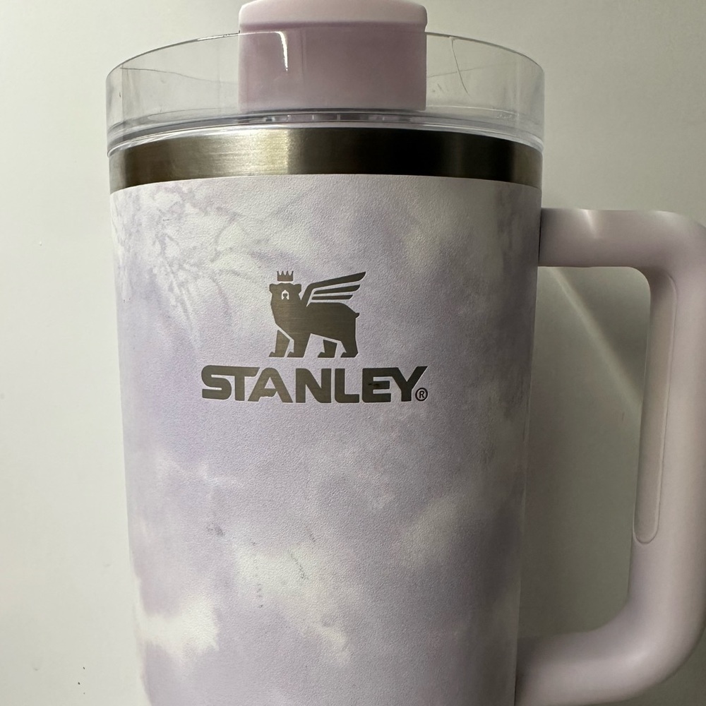 GENTLY USED WISTERIA TIE DYE 💜 40oz QUENCHER | LIMITED EDITION